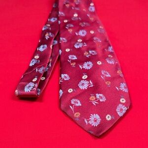 Ari Boston silk luxury tie!